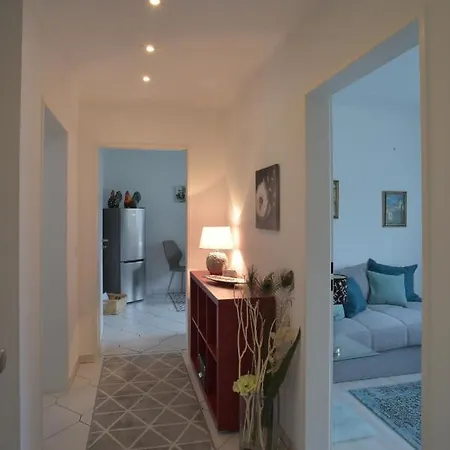 Arwilere Apartment *