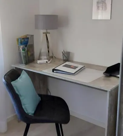 Arwilere Apartment *